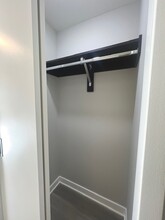 70 W Huron St, Unit 902 in Chicago, IL - Building Photo - Building Photo