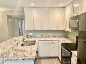 45275 Sunset Ln in Palm Desert, CA - Building Photo - Building Photo