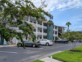 5908 17th St E in Bradenton, FL - Building Photo