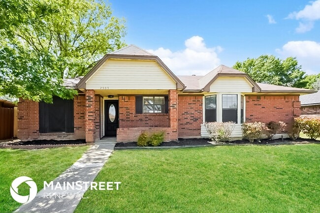 property at 2505 Trenton Dr