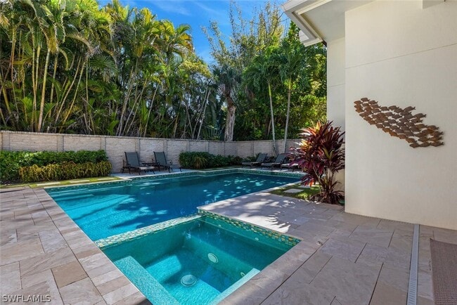 property at 2250 Crayton Rd