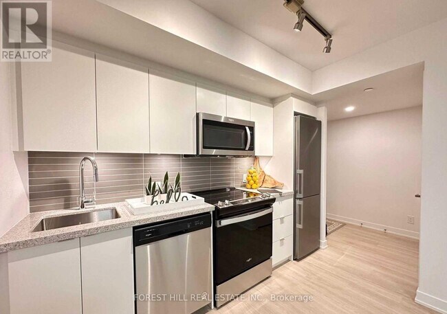 30 Tretti Wy in Toronto, ON - Building Photo - Building Photo