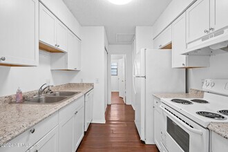 476 Lombard St in Orange Park, FL - Building Photo - Building Photo