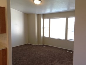 1766 N 2475 W in Clinton, UT - Building Photo - Building Photo