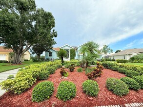 2929 Wilderness Blvd W in Parrish, FL - Building Photo - Building Photo