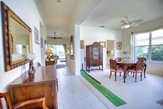 1520 San Ysidro Way in Venice, FL - Foto de edificio - Building Photo