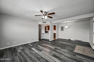 424 W Brown Rd in Mesa, AZ - Building Photo - Building Photo