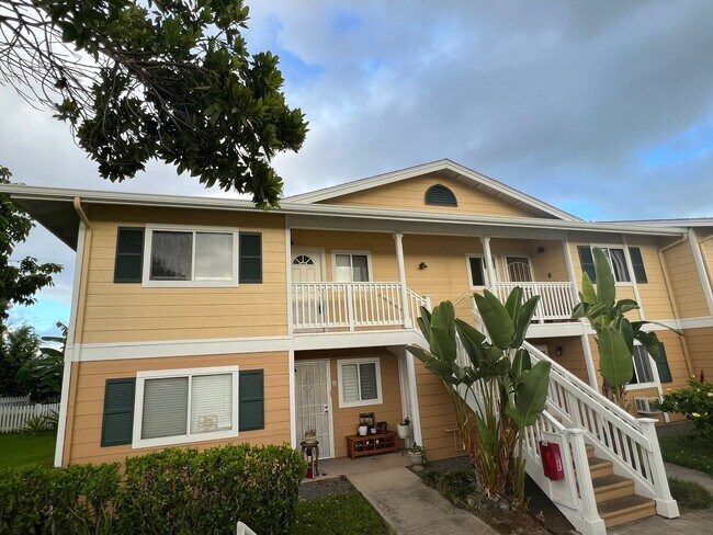 94-510 Lumiaina St in Waipahu, HI - Foto de edificio - Building Photo