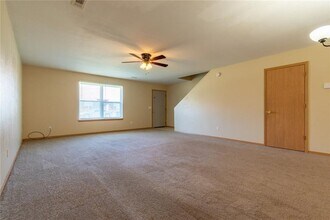 230 Meadow Ct in Siloam Springs, AR - Building Photo - Building Photo
