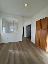 10073 Mosaic Way in Elk Grove, CA - Building Photo - Building Photo