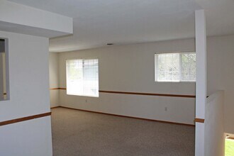 3444 Midvale Dr in Janesville, WI - Building Photo - Building Photo