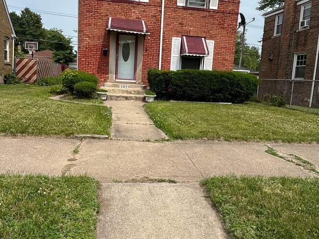 property at 12427 S Princeton Ave