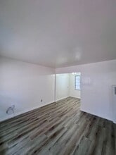 4326 1/2 Swift Ave in San Diego, CA - Building Photo - Building Photo