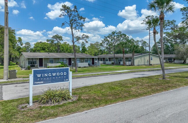 Semoran Pines Regimes in Orlando, FL - Foto de edificio - Building Photo