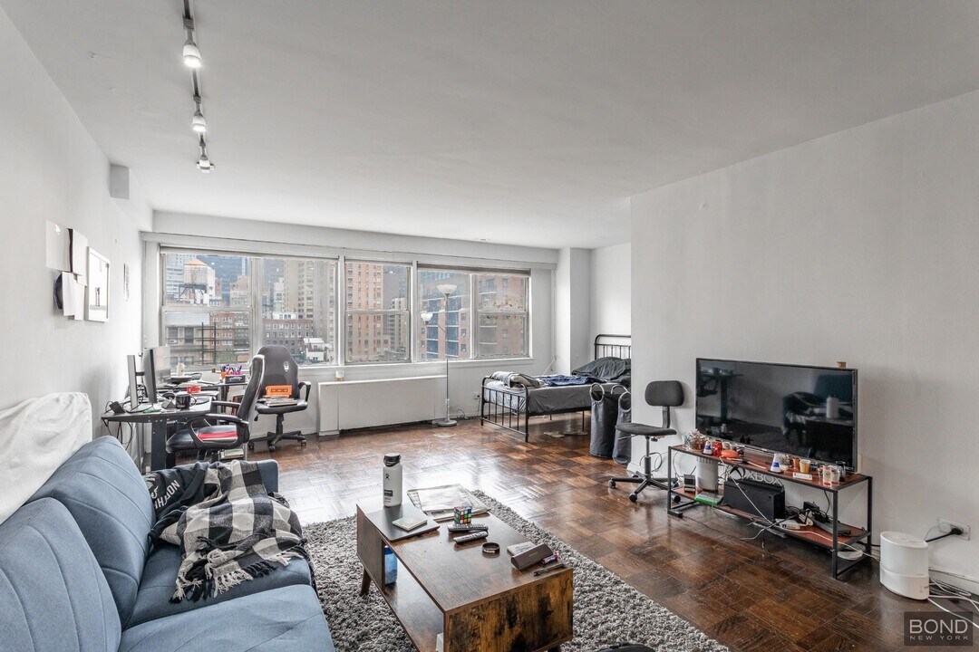 155 E 34th St in New York, NY - Foto de edificio
