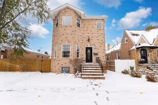 3452 N Newcastle Ave in Chicago, IL - Building Photo