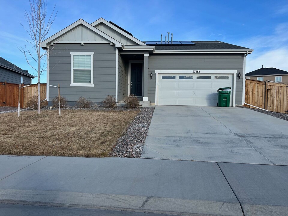 27883 E 9th Ln in Aurora, CO - Building Photo