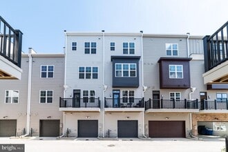 7324 Blade Dr in Falls Church, VA - Building Photo - Building Photo