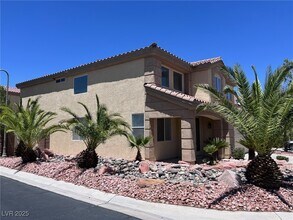 33 Cobbs Creek Way in Las Vegas, NV - Building Photo - Building Photo