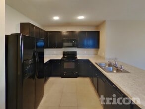 6632 Seaway Dr in Brooksville, FL - Building Photo - Building Photo