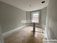 8 Kilsyth Rd, Unit 3 in Brookline, MA - Foto de edificio - Building Photo