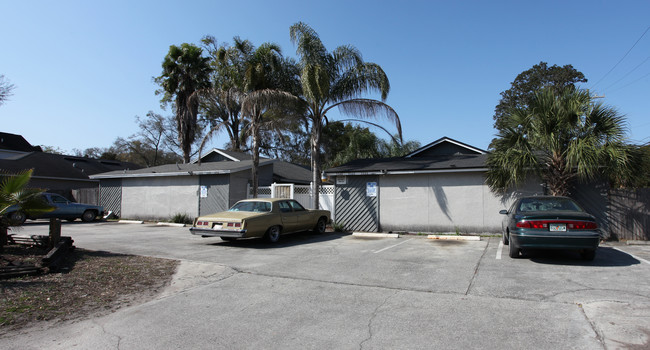 1336 Easter St in Jacksonville, FL - Foto de edificio - Building Photo