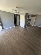 2410 E 7th St in Lubbock, TX - Building Photo - Building Photo