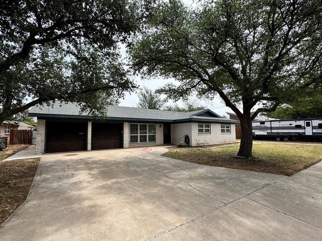 property at 2110 Westbrook Ave