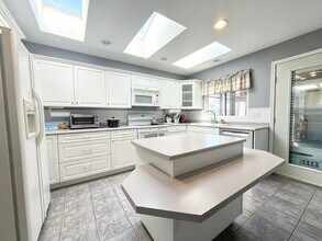 7877-7168 168 St in Surrey, BC - Building Photo - Building Photo