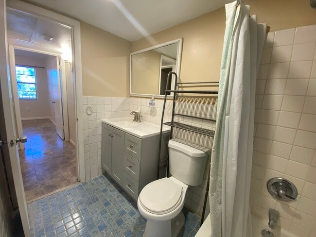 2498 SW 17th Ave, Unit 4104 in Miami, FL - Building Photo - Building Photo