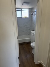 15015 Gramercy Pl, Unit M in Gardena, CA - Building Photo - Building Photo