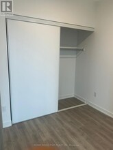 5105-5105 Hurontario St in Mississauga, ON - Building Photo - Building Photo