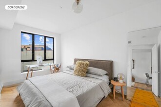 737 Bergen St in Brooklyn, NY - Foto de edificio - Building Photo