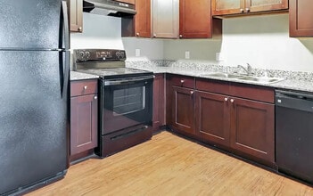 Summit Apartments in Orangeburg, SC - Building Photo - Building Photo