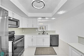 3005 Portofino Isle in Coconut Creek, FL - Building Photo - Building Photo
