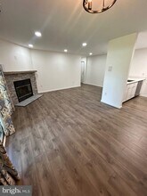 6700 Rapid Water Way in Glen Burnie, MD - Building Photo - Building Photo