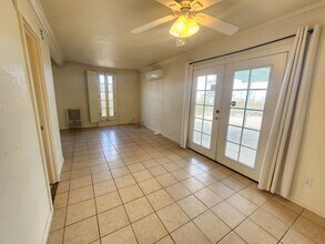 5762 Howard Way in Twentynine Palms, CA - Building Photo - Building Photo