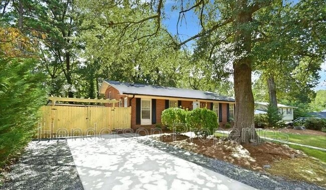 3612 Winterfield Pl in Charlotte, NC - Building Photo - Building Photo