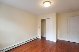 78 Claymoss Rd, Unit 2 in Boston, MA - Building Photo - Building Photo