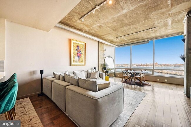 property at 1200 Steuart St
