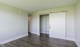 2200 Benjamin Franklin Pkwy, Unit 1B-S1510 in Philadelphia, PA - Building Photo