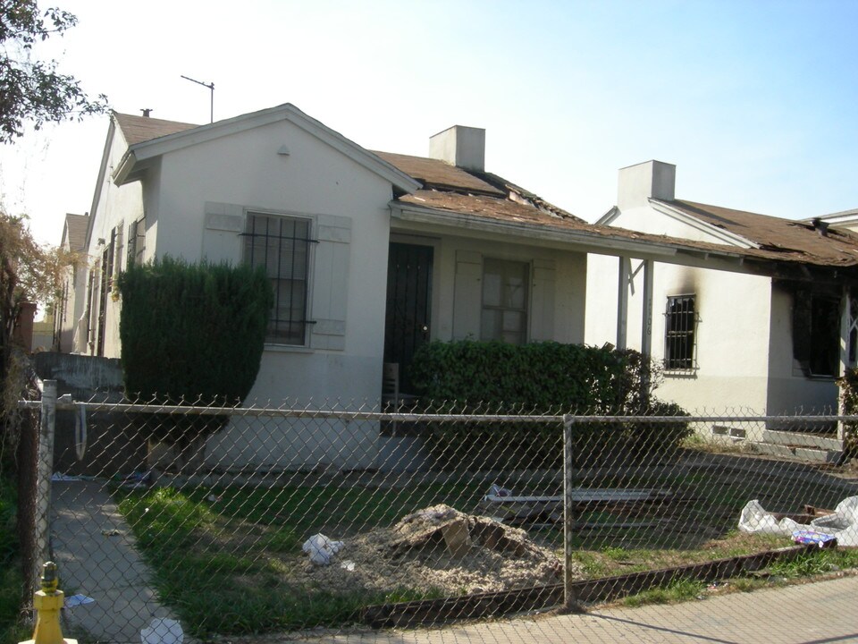 1106 W 88th St in Los Angeles, CA - Building Photo