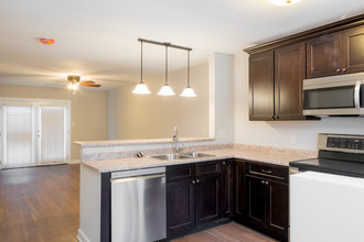 Pembrooke Pointe Townhomes in Greer, SC - Foto de edificio - Building Photo