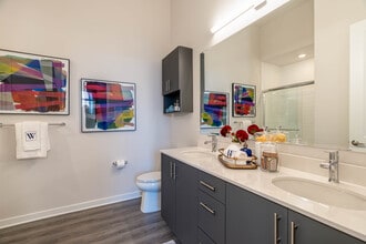 Hackettstown Liberty in Hackettstown, NJ - Foto de edificio - Interior Photo