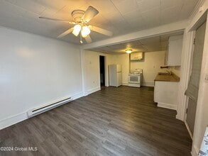 164 Main St in Ravena, NY - Building Photo - Building Photo