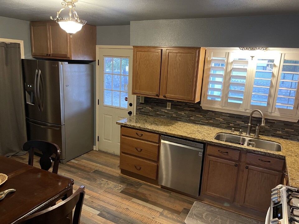 9517 Mcintosh Dr in El Paso, TX - Building Photo