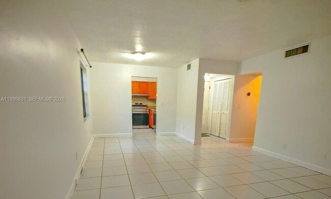 203 NE 141st St in Miami, FL - Building Photo - Building Photo