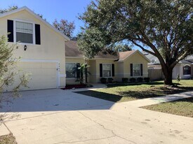 3365 Shelley Dr in Green Cove Springs, FL - Building Photo