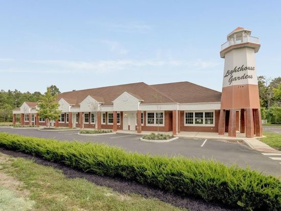 Lighthouse Gardens in Little Egg Harbor Twp, NJ - Building Photo