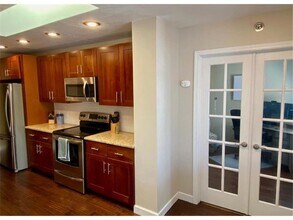 2575 Heritage Dr in Mendota Heights, MN - Building Photo - Building Photo